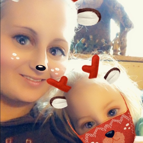 Meet your Posher, Jessica - Picture 1 of 1